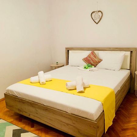 Ultracentral Apartment With All You Need: Wifi, Tv, Ac, Washer, Coffe Timișoara Zewnętrze zdjęcie