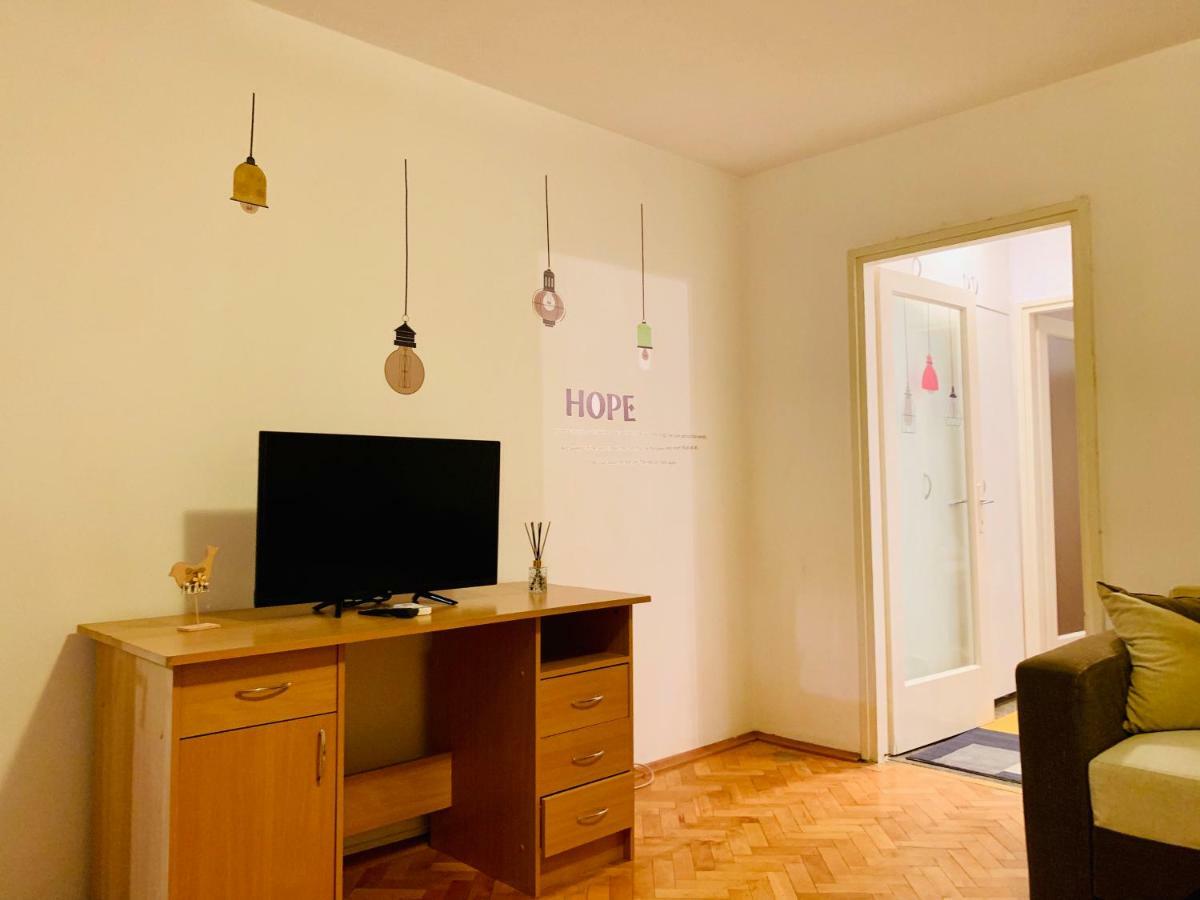 Ultracentral Apartment With All You Need: Wifi, Tv, Ac, Washer, Coffe Timișoara Zewnętrze zdjęcie